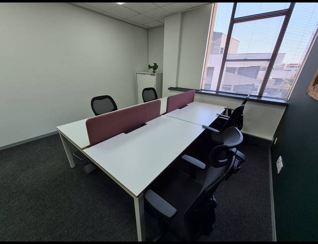 52M² OFFICE TO LET IN SANDTON CENTRAL
